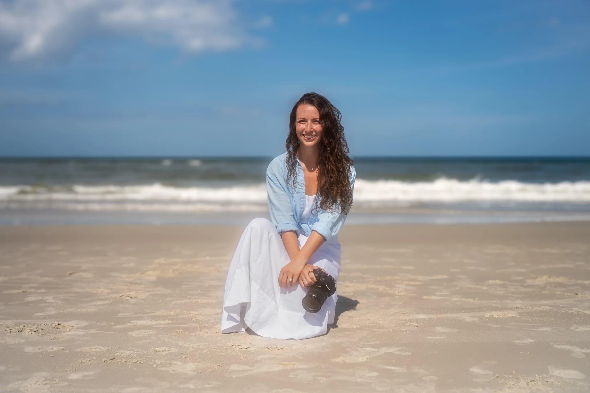 A portrait of Amanda, the photographer behind Crown & Rose.